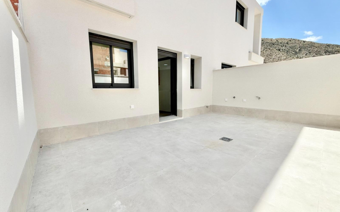 New Build - Town House - Cox - San Fernando