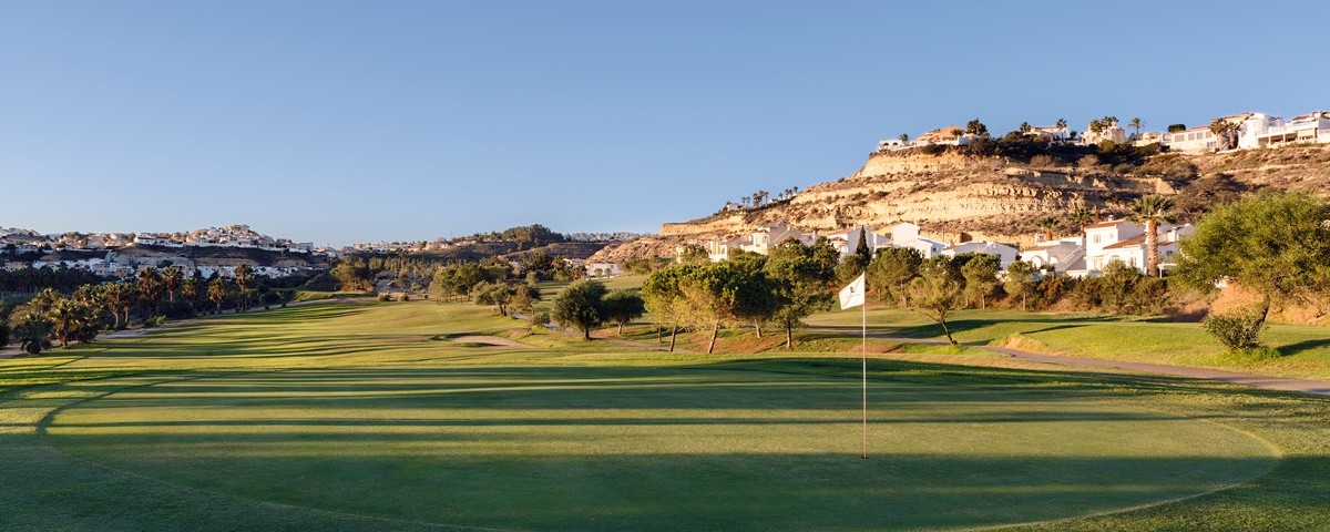 La Marquesa golf course: two minutes from your house